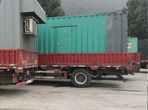 阿拉善右柴油发电机组使用注意安全事项有哪些?